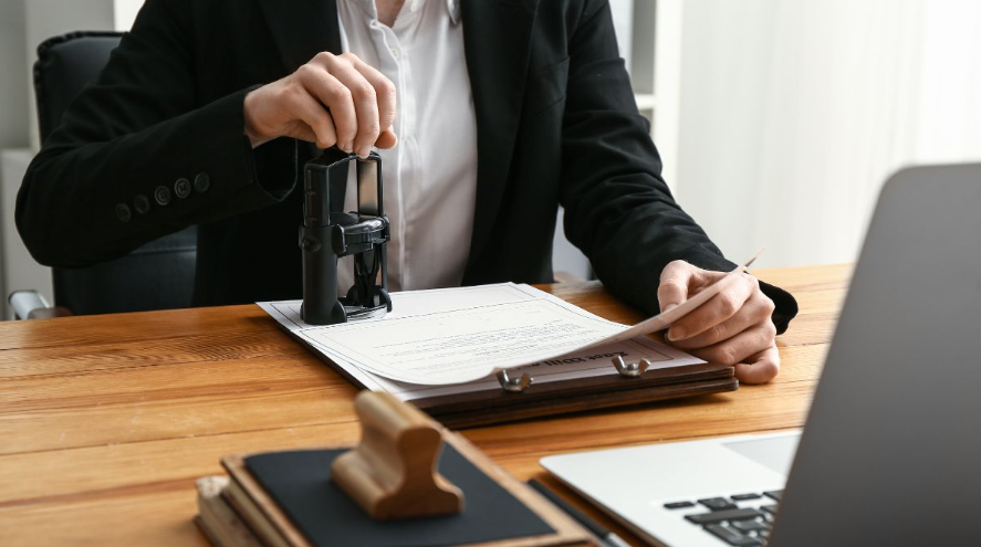 Era Pengetatan Regulasi: Mengupas Tuntas Permenkum No. 22 dan No. 24 Tahun 2025 tentang Manajemen dan Pengawasan Notaris